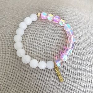 pink and white gemstone bracelet